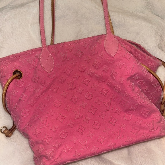 Pink Denim Louis Vuitton Appliqué Neverfull MM - Picture 8 of 9